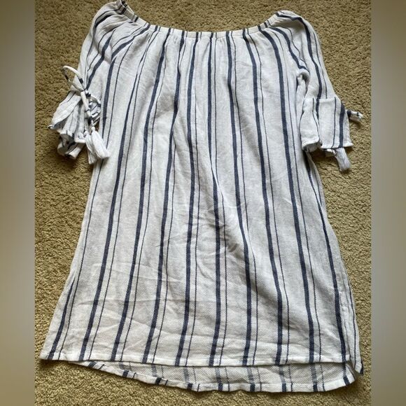 Lucky Brand White and Navy Striped Off-The-Shoulder Swimsuit Cover-Up - Picture 3 of 8